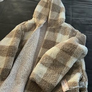 NWT Reversible soft and warm teddy bear coat